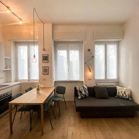 Molino Cozy Apartment With Park View In Downtown Milano Kültér fotó